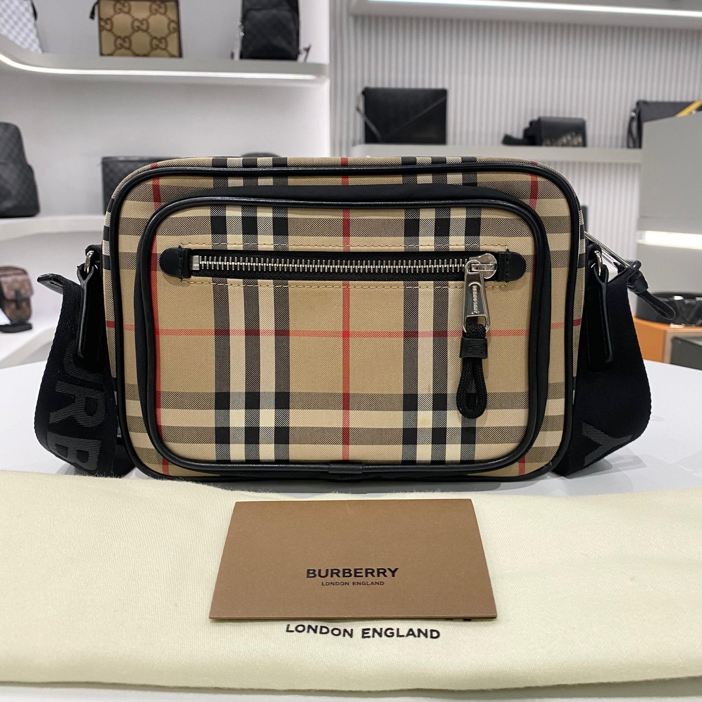 CHECK FLANEL SLINGBAG