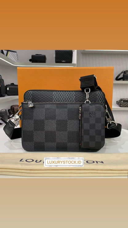 3D DAMIER TRIO MESSENGER BAG