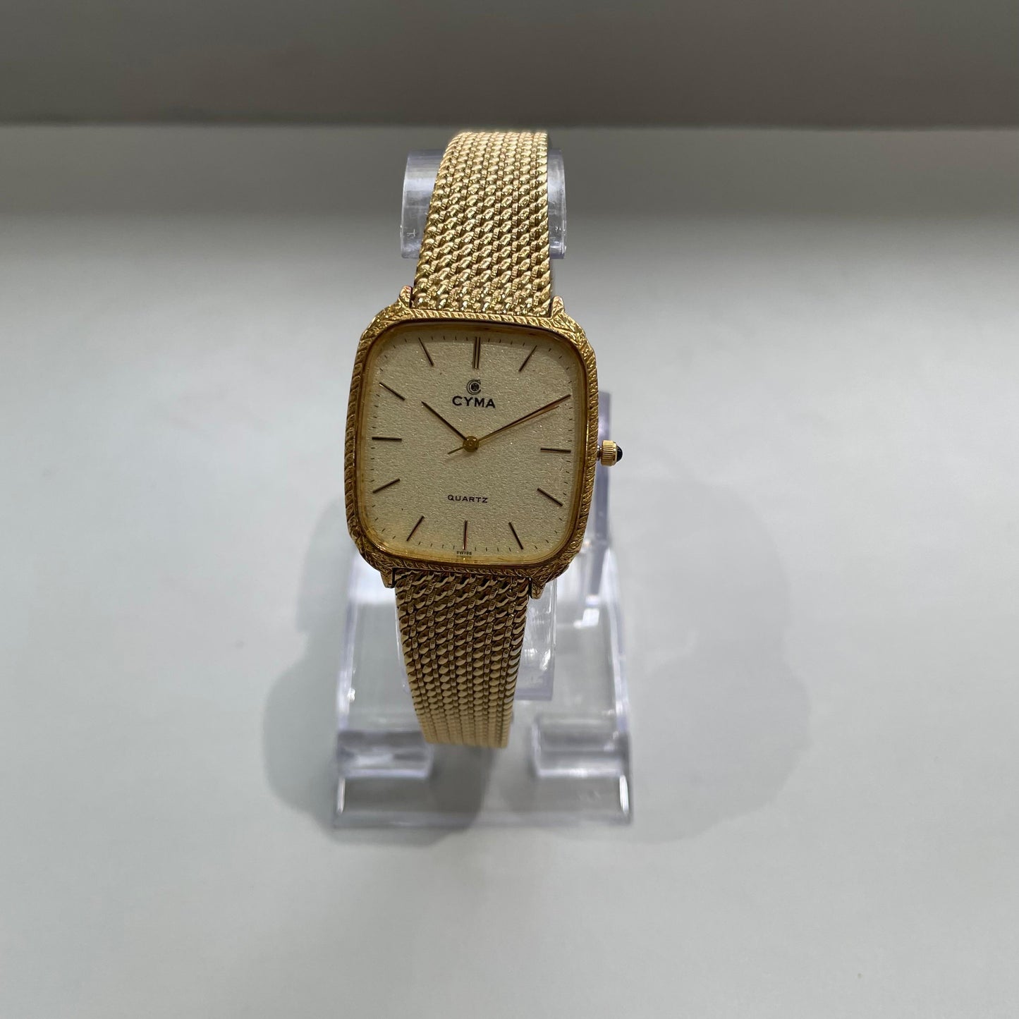 CYMN GOLD WATCH